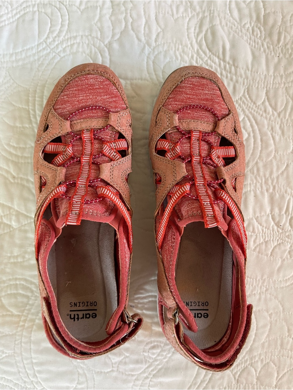 Earth Origins Coral-Peach Casual Sandals size 8
